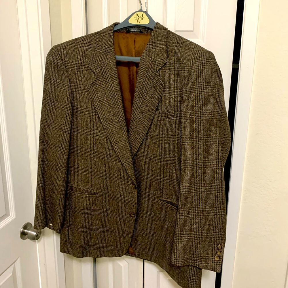 Tweed Vito blazer.